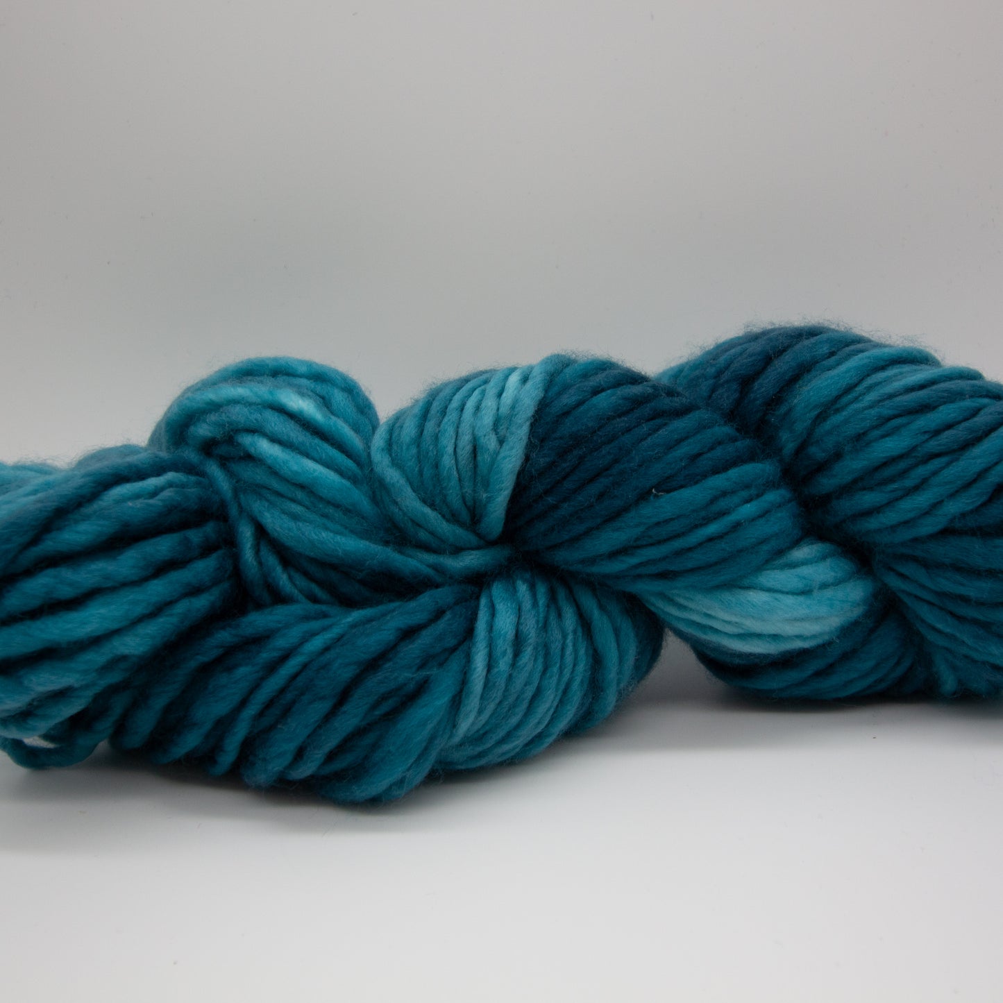 Loopy Signature Bulky (Northern Lights) - 1 ply Superwash Merino